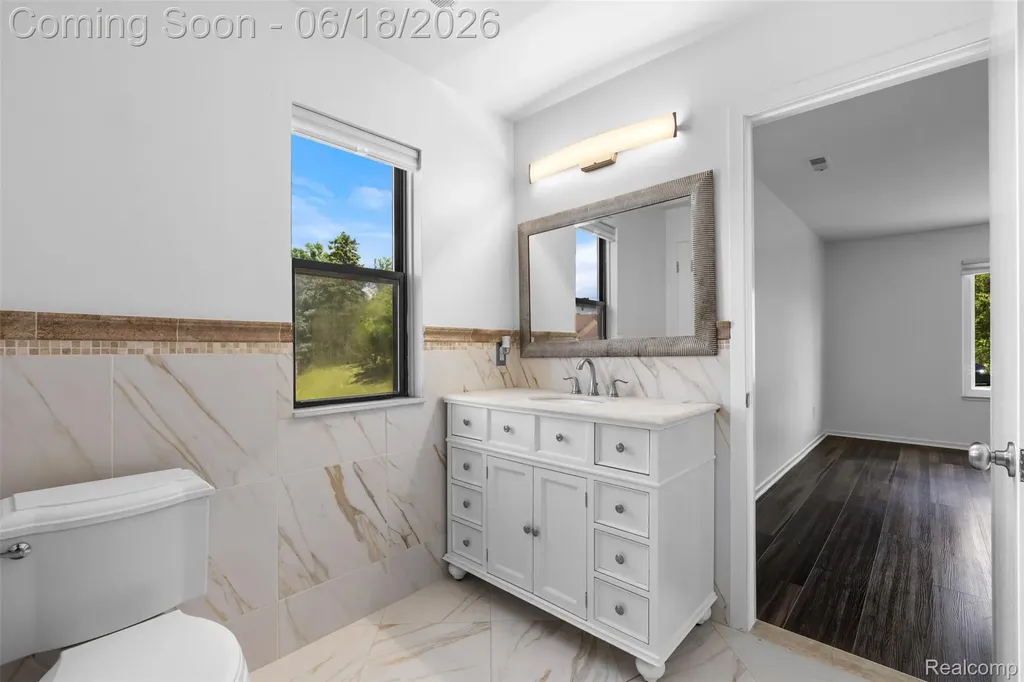 6680 Ridgefield Circle West Bloomfield Charter Township MI 48322
