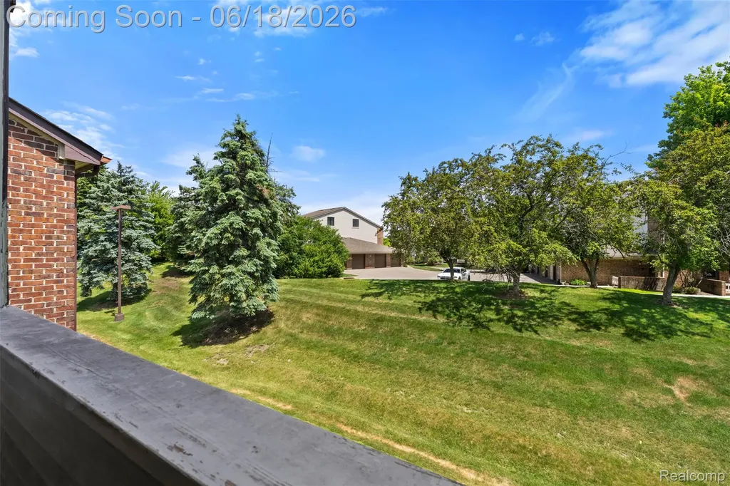 6680 Ridgefield Circle West Bloomfield Charter Township MI 48322