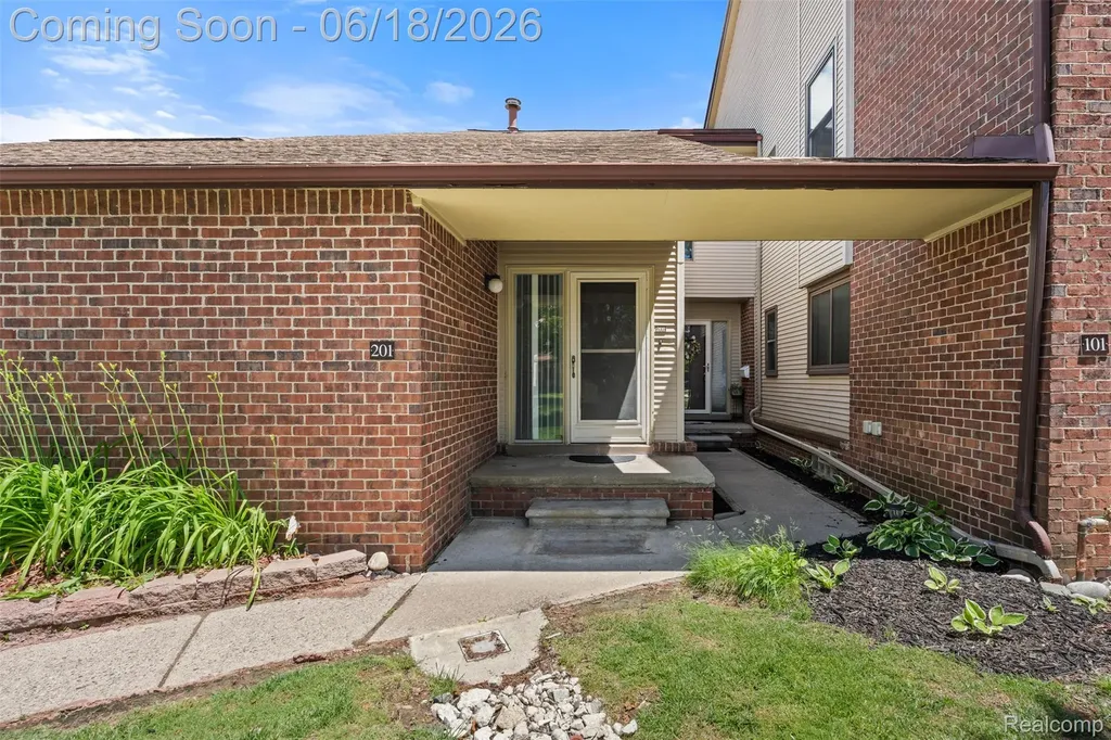 6680 Ridgefield Circle West Bloomfield Charter Township MI 48322