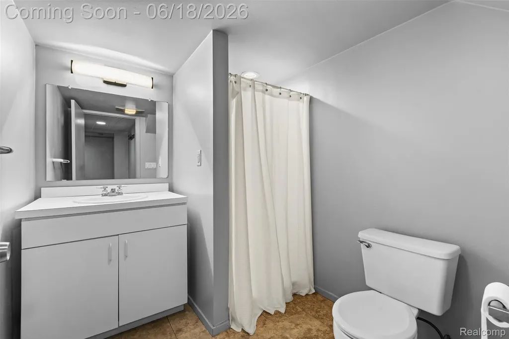6680 Ridgefield Circle West Bloomfield Charter Township MI 48322