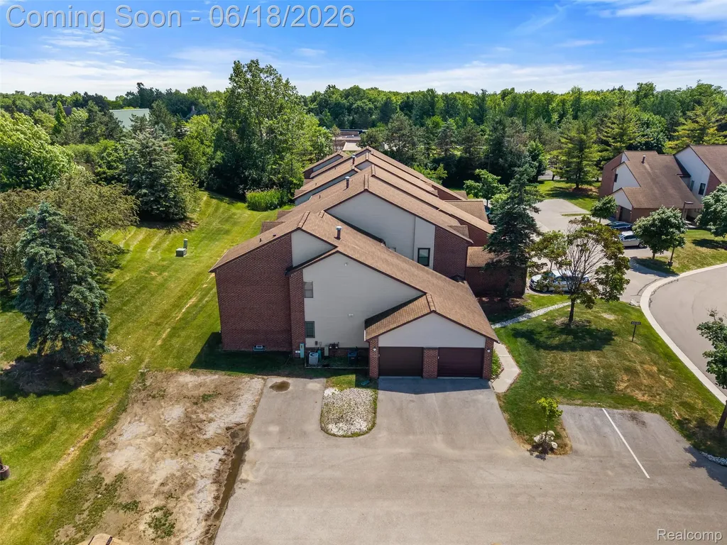 6680 Ridgefield Circle West Bloomfield Charter Township MI 48322