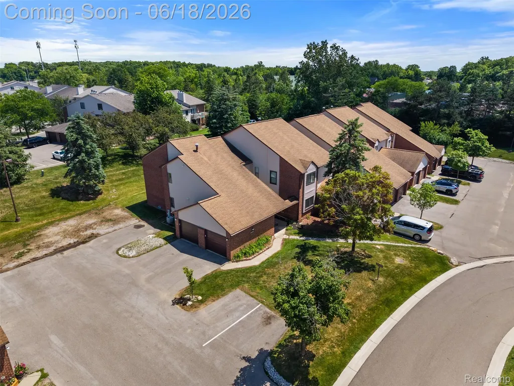 6680 Ridgefield Circle West Bloomfield Charter Township MI 48322