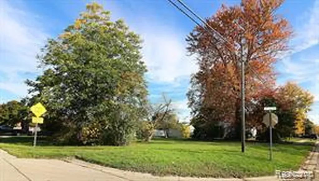 29223 Adams Drive Gibraltar City MI 48173