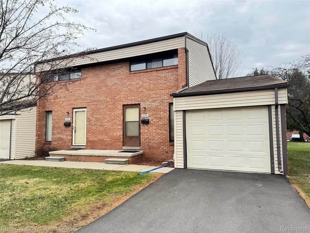 2036 Roman Court Warren City MI 48092