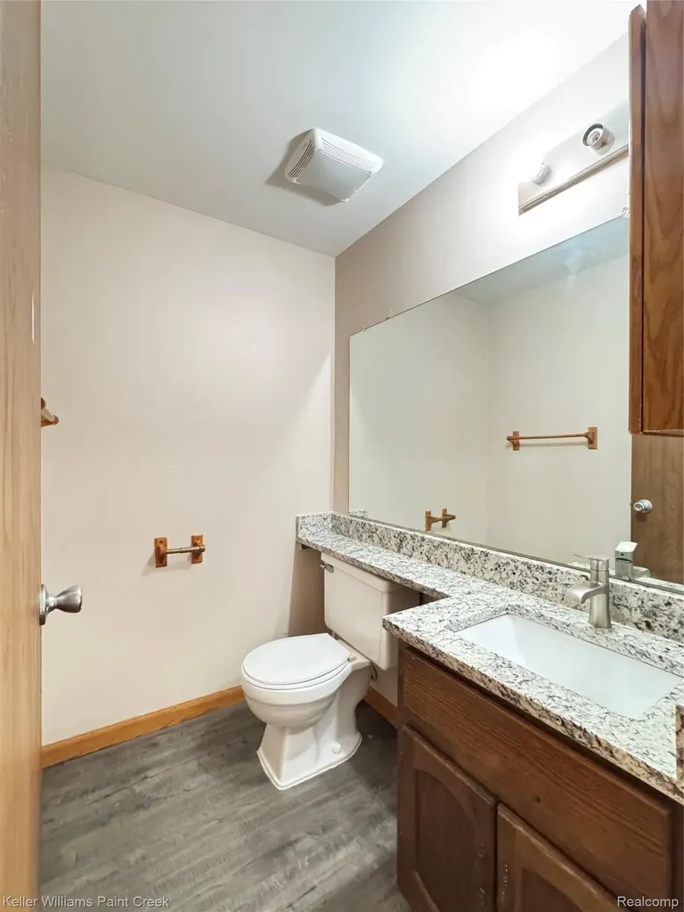 2036 Roman Court Warren City MI 48092