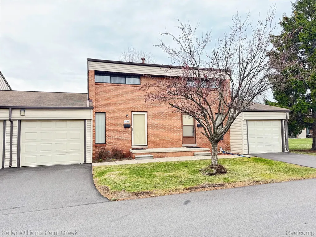 2036 Roman Court Warren City MI 48092