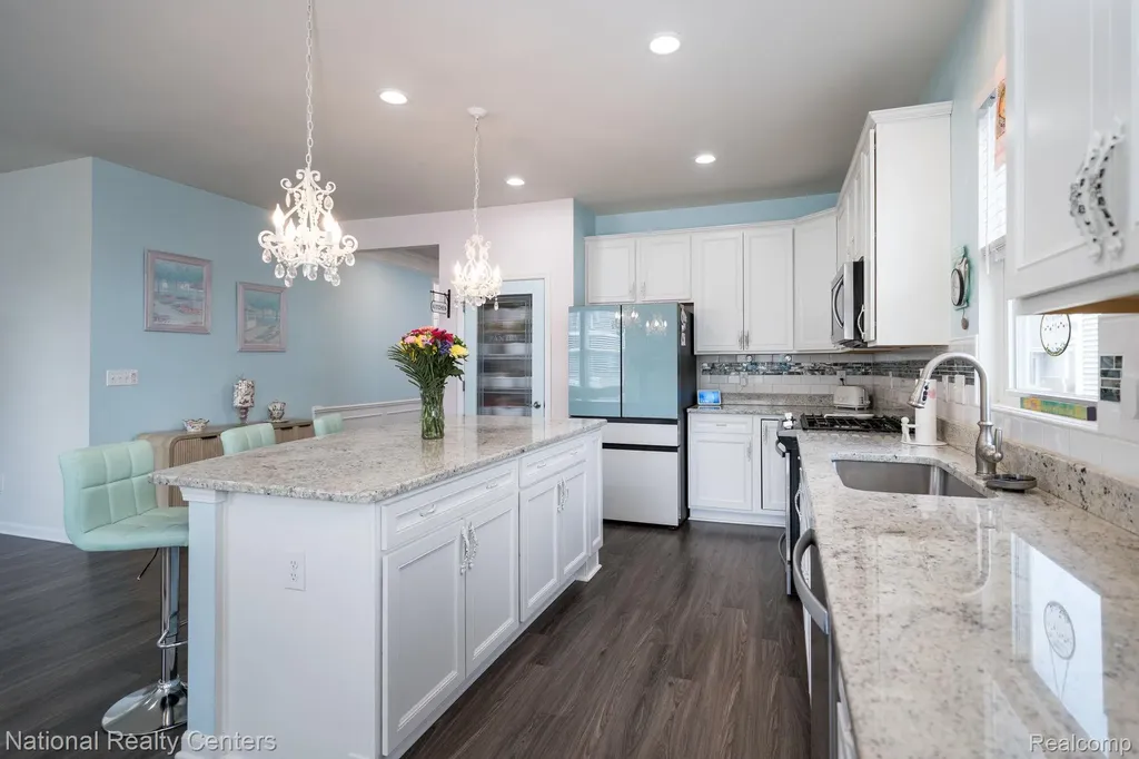 1233 Lark Orion Charter Township MI 48360
