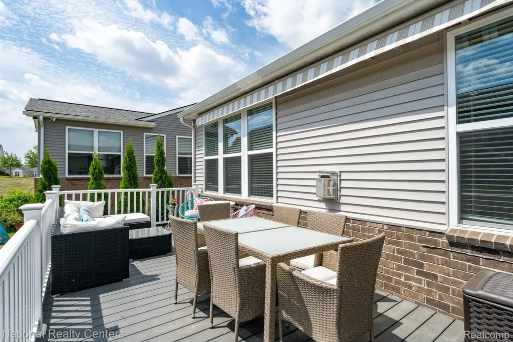 1233 Lark Orion Charter Township MI 48360