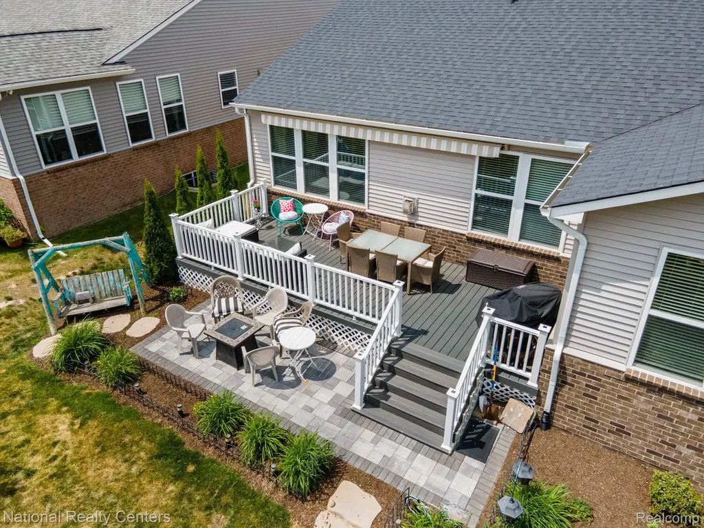 1233 Lark Orion Charter Township MI 48360