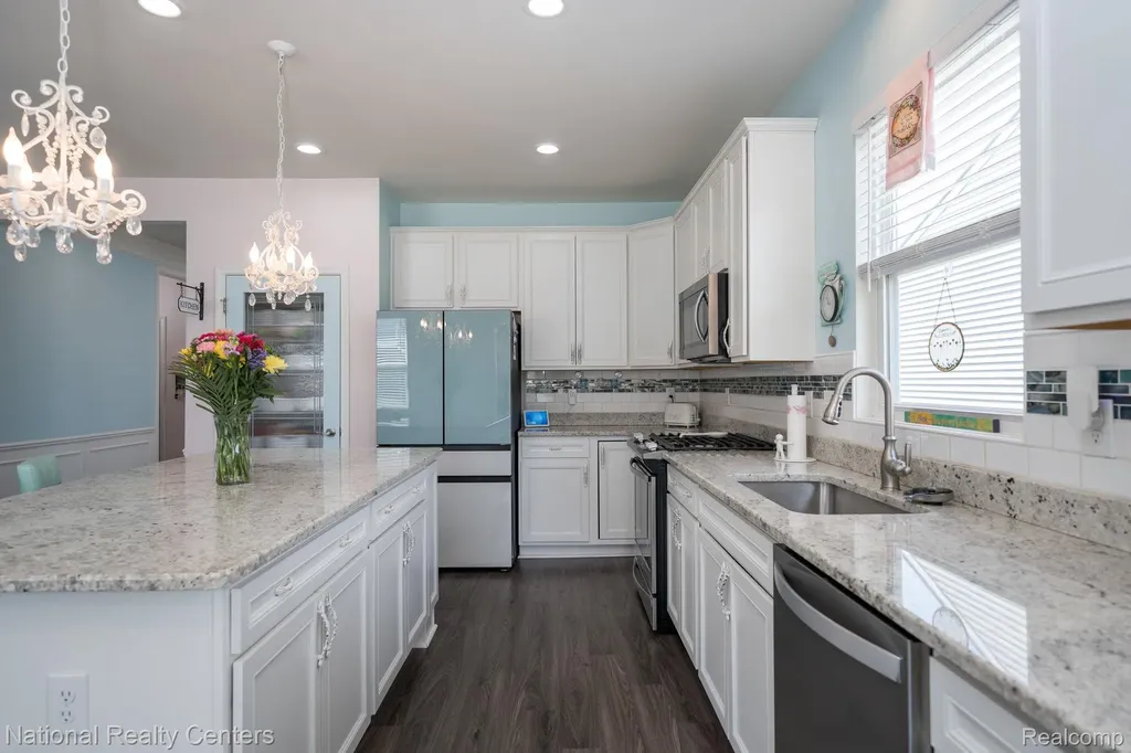 1233 Lark Orion Charter Township MI 48360