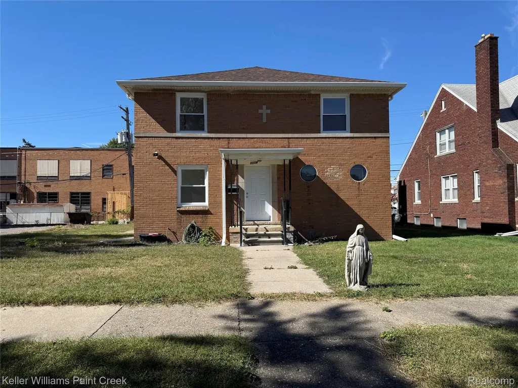 1114 1st Street Wyandotte City MI 48192
