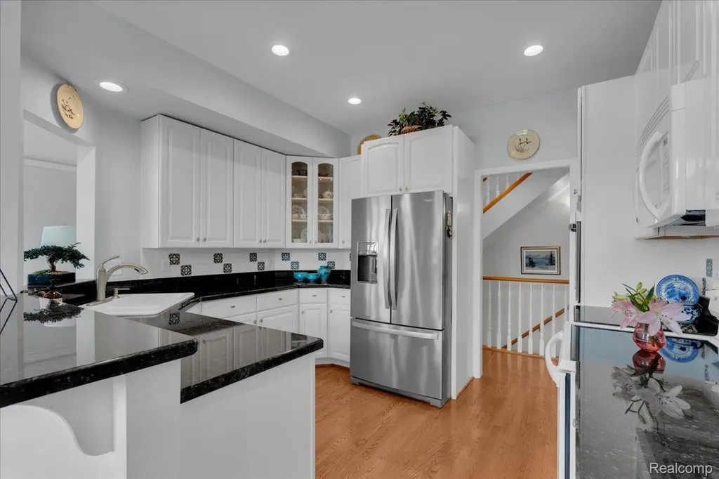 1628 Edison Shores Lane Port Huron City MI 48060