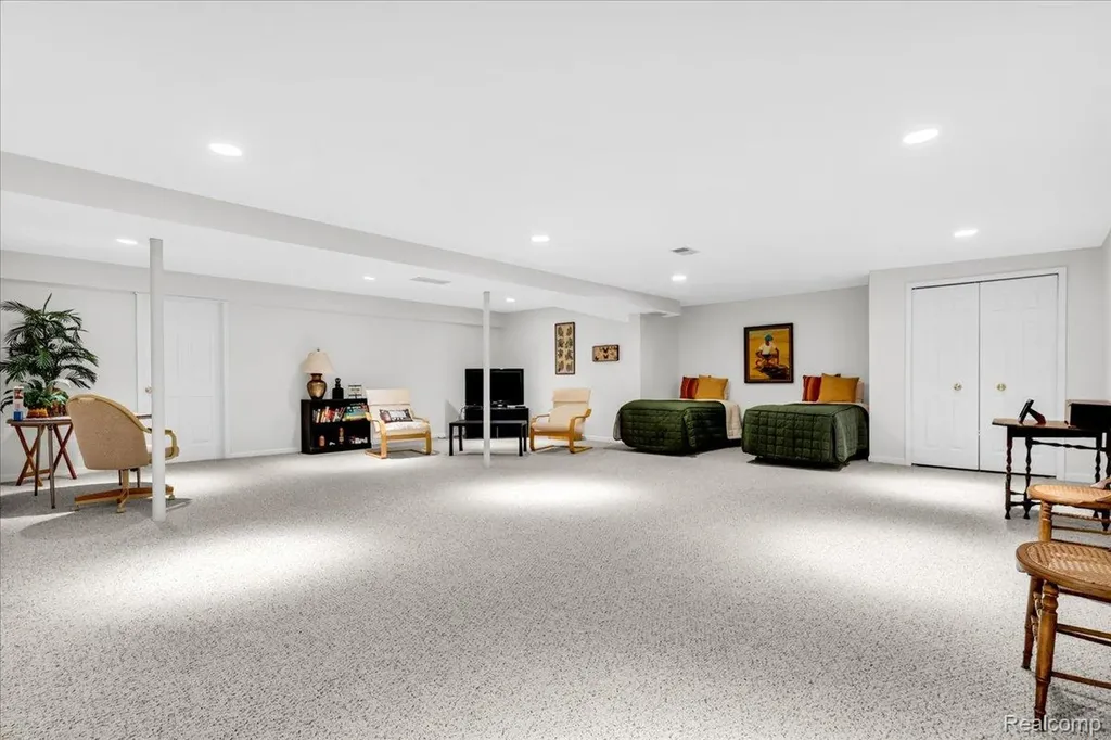 1628 Edison Shores Lane Port Huron City MI 48060