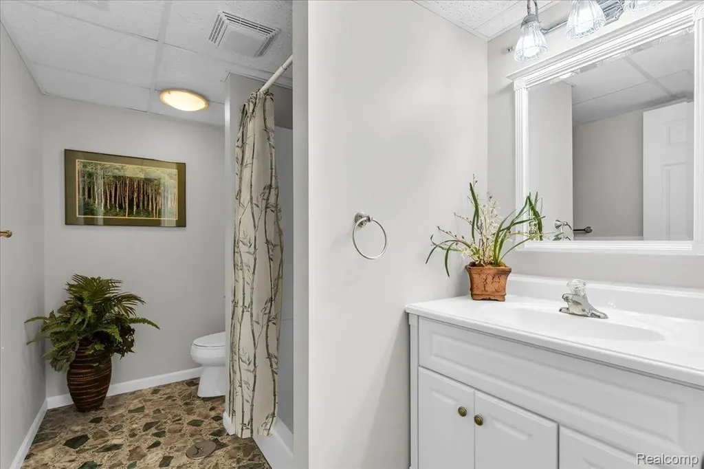 1628 Edison Shores Lane Port Huron City MI 48060