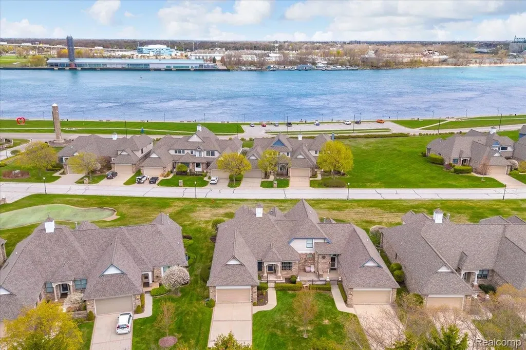 1628 Edison Shores Lane Port Huron City MI 48060