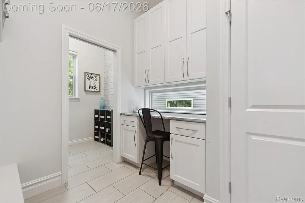 16939 Willowbrook Drive Bath Charter Township MI 48840