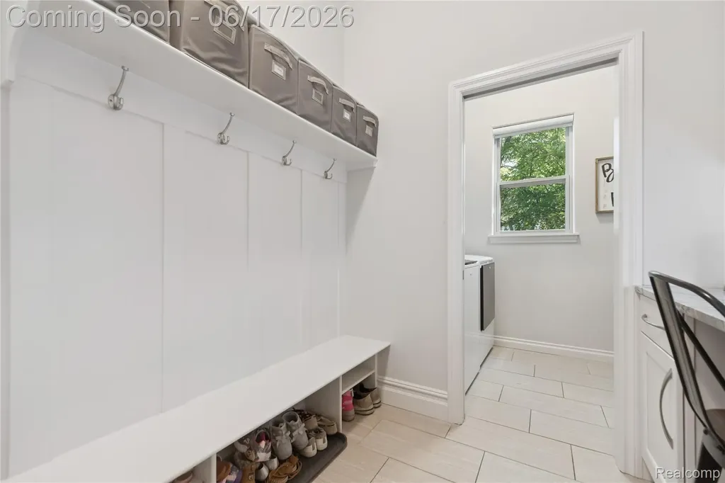 16939 Willowbrook Drive Bath Charter Township MI 48840