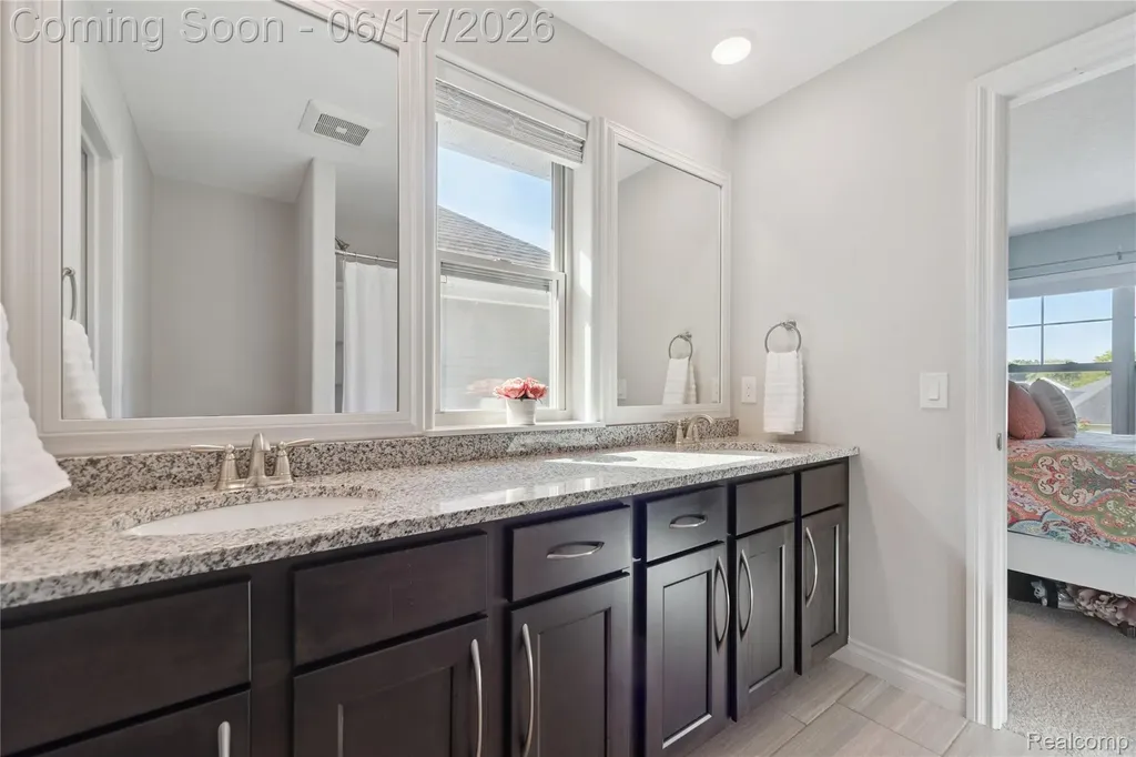 16939 Willowbrook Drive Bath Charter Township MI 48840