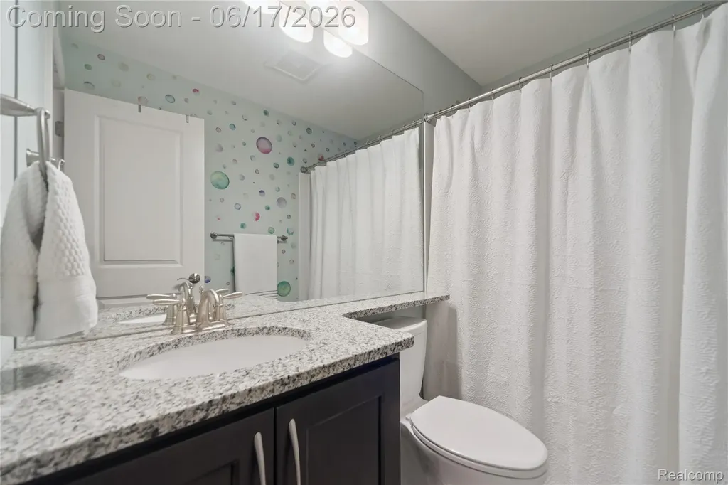 16939 Willowbrook Drive Bath Charter Township MI 48840