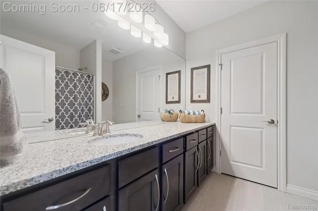 16939 Willowbrook Drive Bath Charter Township MI 48840