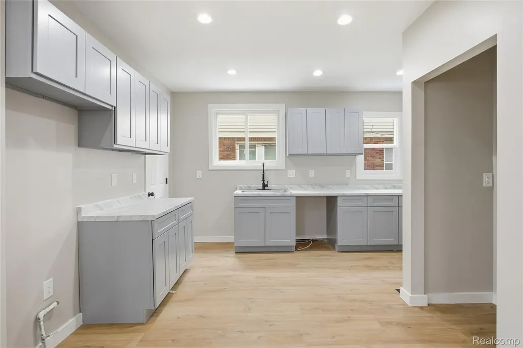 14615 - 14617 Winthrop Street Detroit City MI 48227