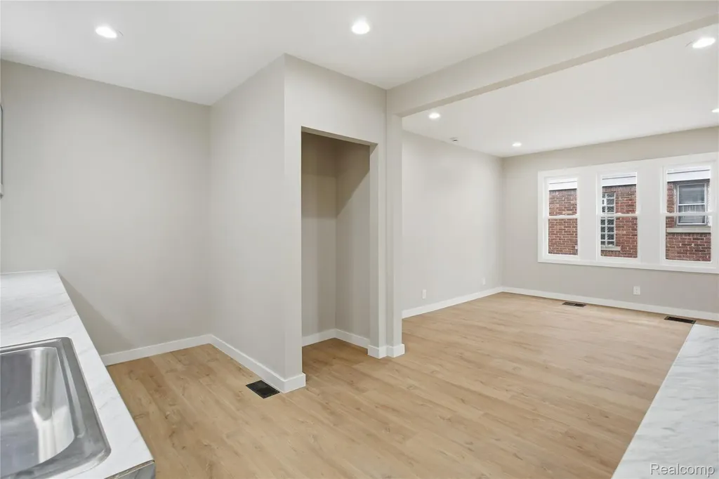 14615 - 14617 Winthrop Street Detroit City MI 48227