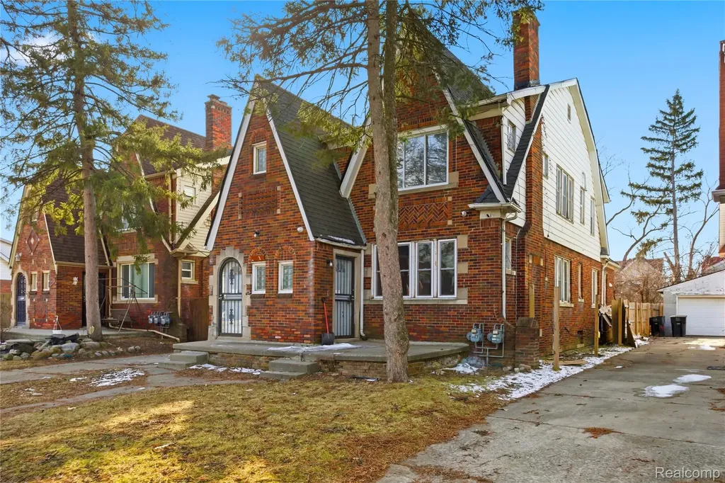 14615 - 14617 Winthrop Street Detroit City MI 48227