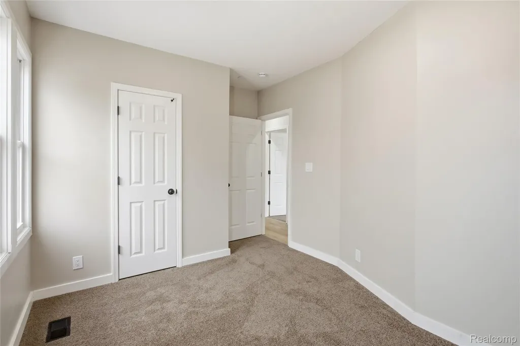 14615 - 14617 Winthrop Street Detroit City MI 48227