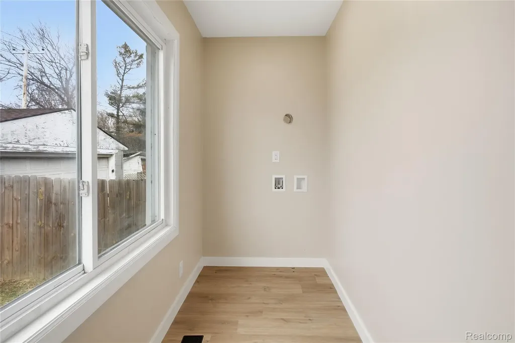 14615 - 14617 Winthrop Street Detroit City MI 48227