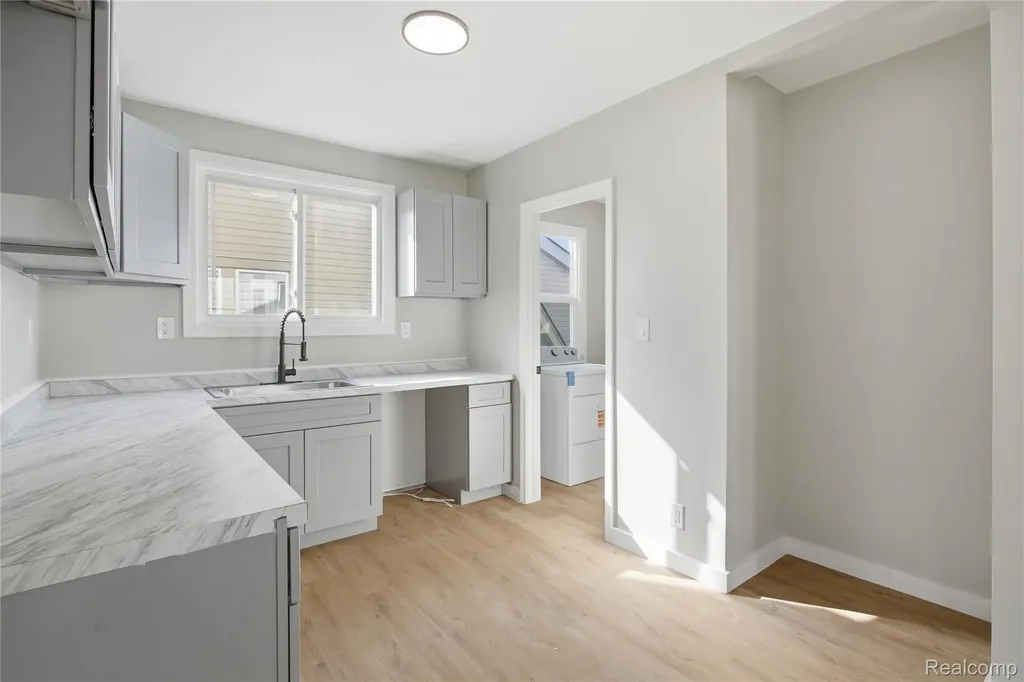 14615 - 14617 Winthrop Street Detroit City MI 48227