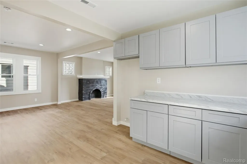 14615 - 14617 Winthrop Street Detroit City MI 48227