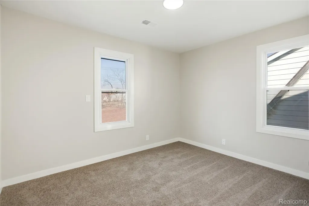 14615 - 14617 Winthrop Street Detroit City MI 48227