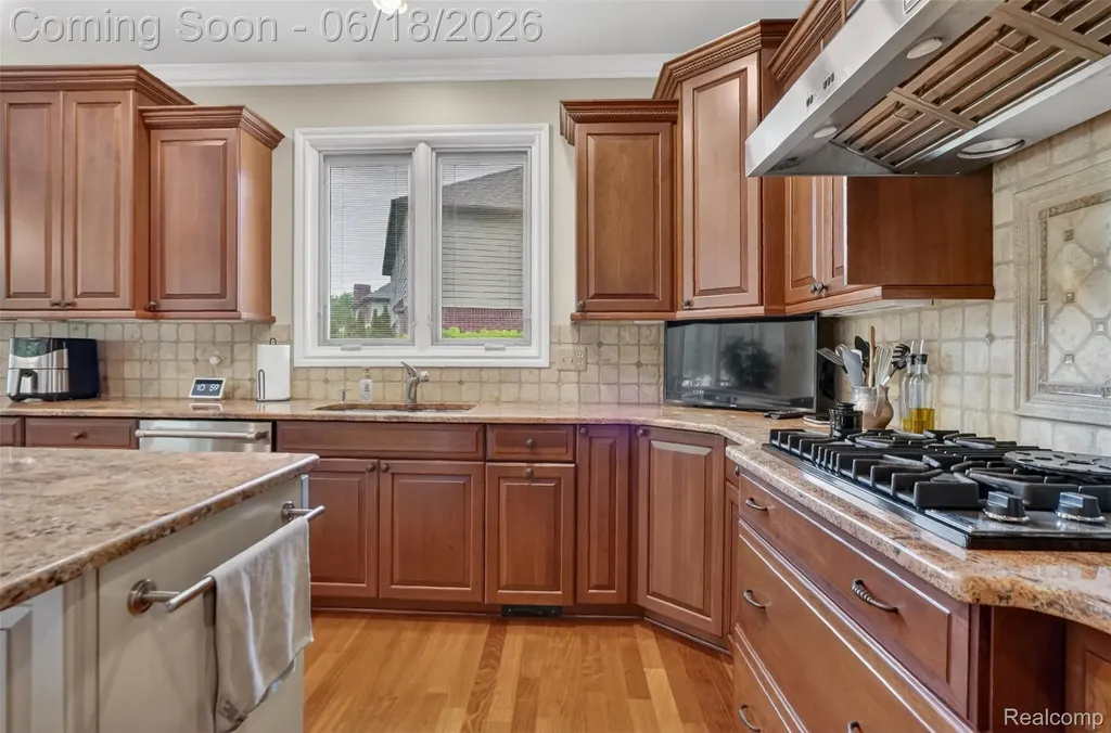 34380 Dante Drive Chesterfield Township MI 48047