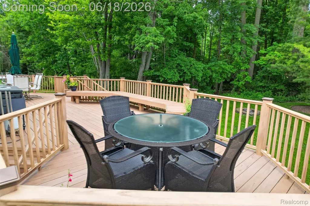 34380 Dante Drive Chesterfield Township MI 48047
