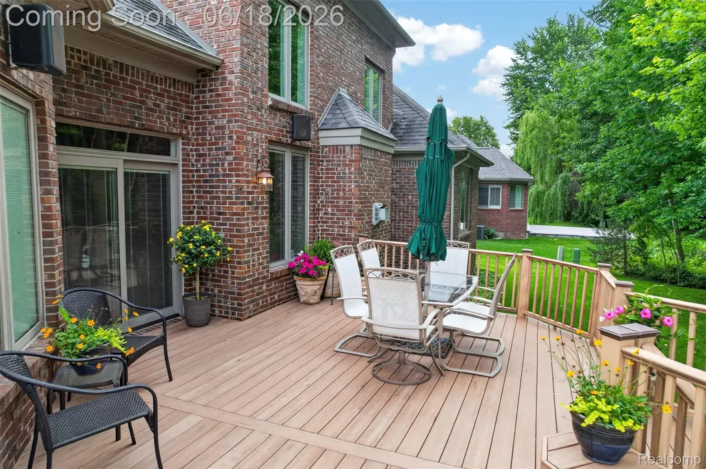 34380 Dante Drive Chesterfield Township MI 48047