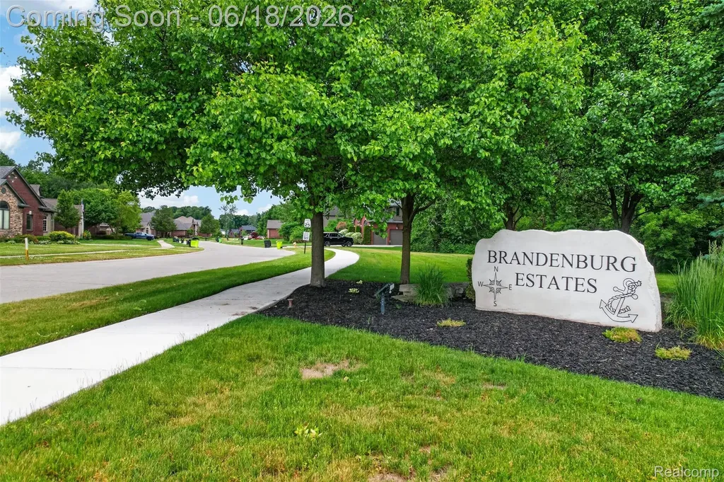 34380 Dante Drive Chesterfield Township MI 48047