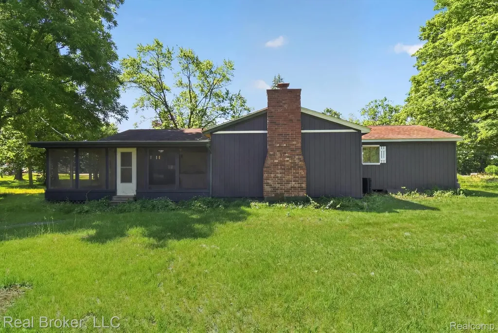 48050 Hull Road Van Buren Charter Township MI 48111