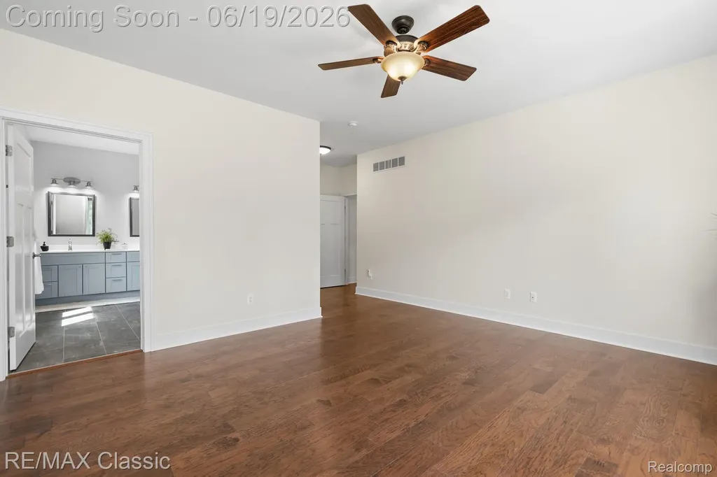 2887 W Joy Road Webster Township MI 48105