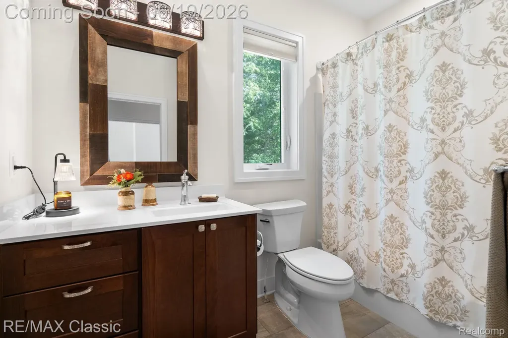 2887 W Joy Road Webster Township MI 48105