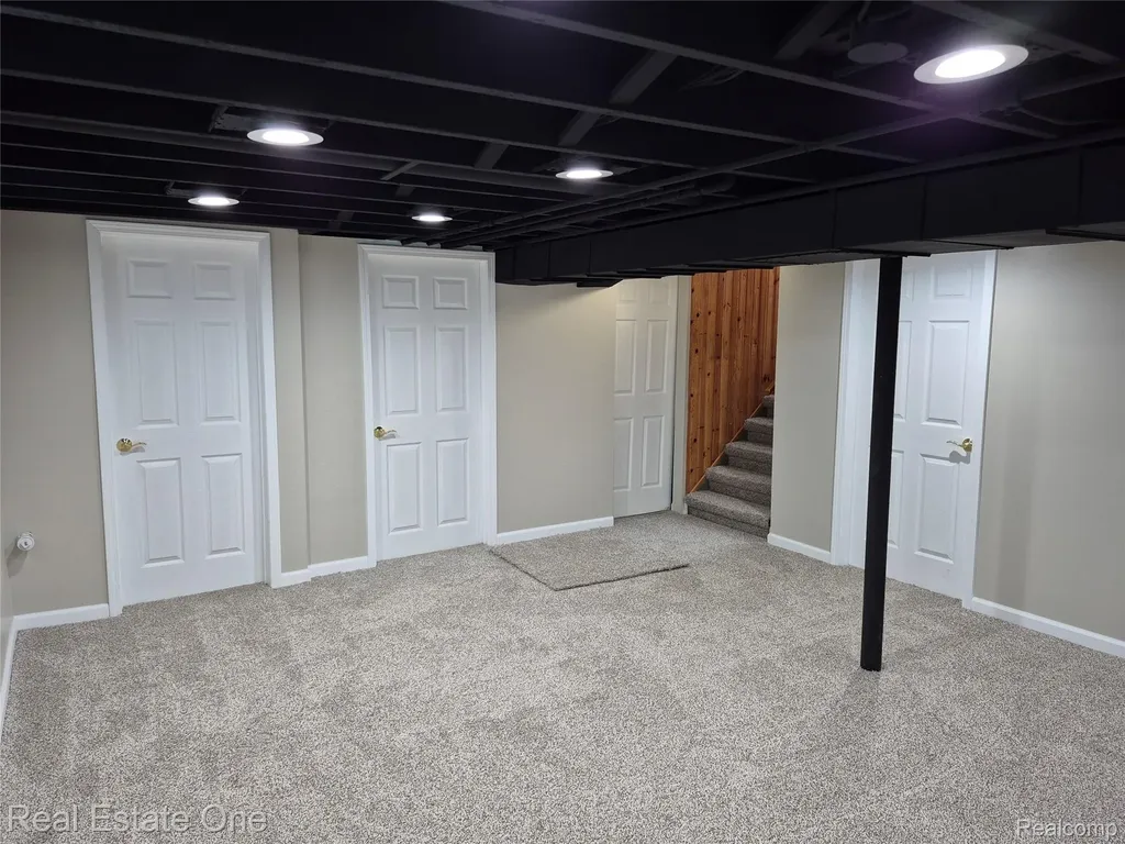 13688 Commonwealth Street Southgate City MI 48195