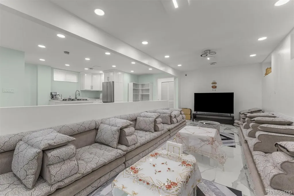 7644 Steadman Street Dearborn City MI 48126