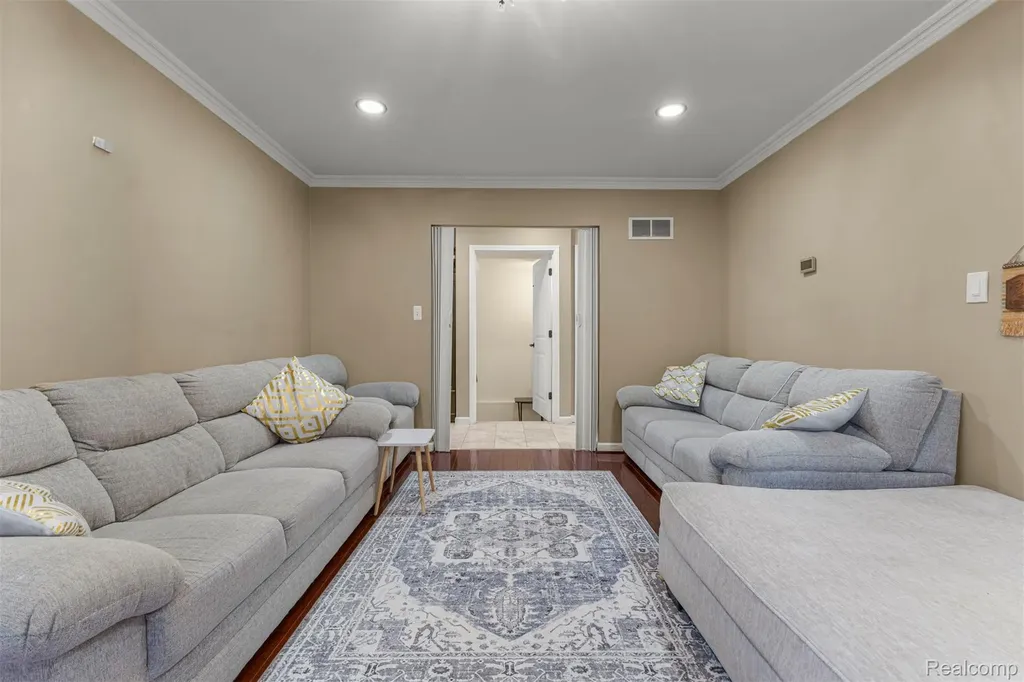 7644 Steadman Street Dearborn City MI 48126