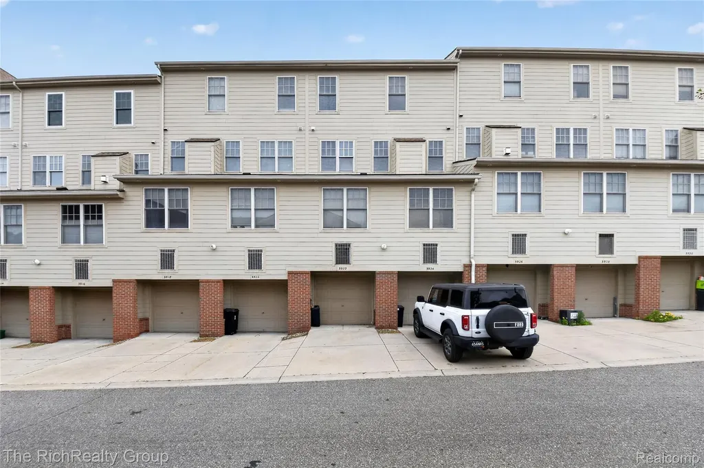 3922 Forester Boulevard Auburn Hills City MI 48326
