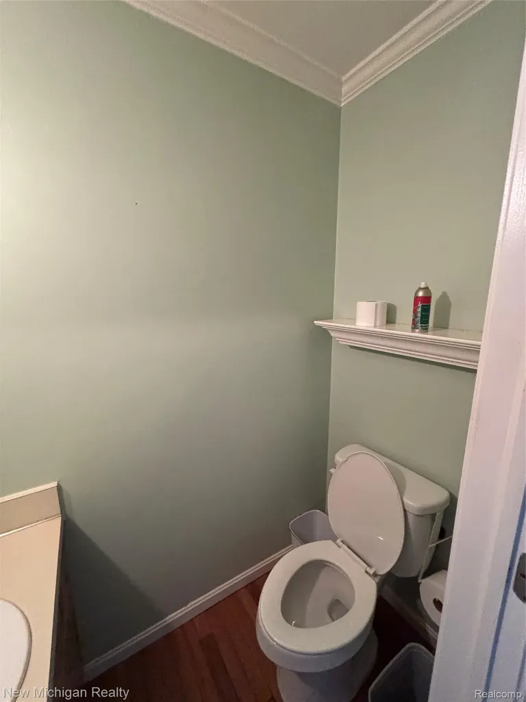 16974 Kingsbrooke Drive Clinton Charter Township MI 48038