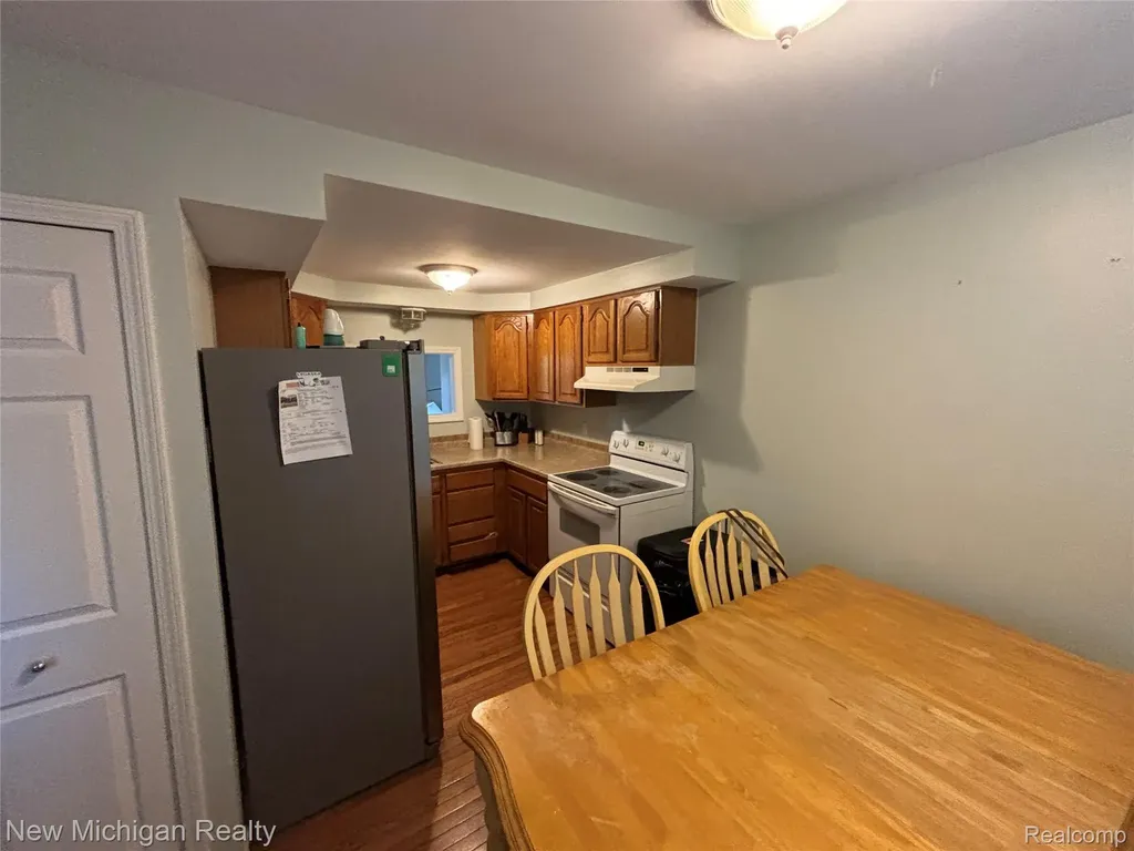 16974 Kingsbrooke Drive Clinton Charter Township MI 48038