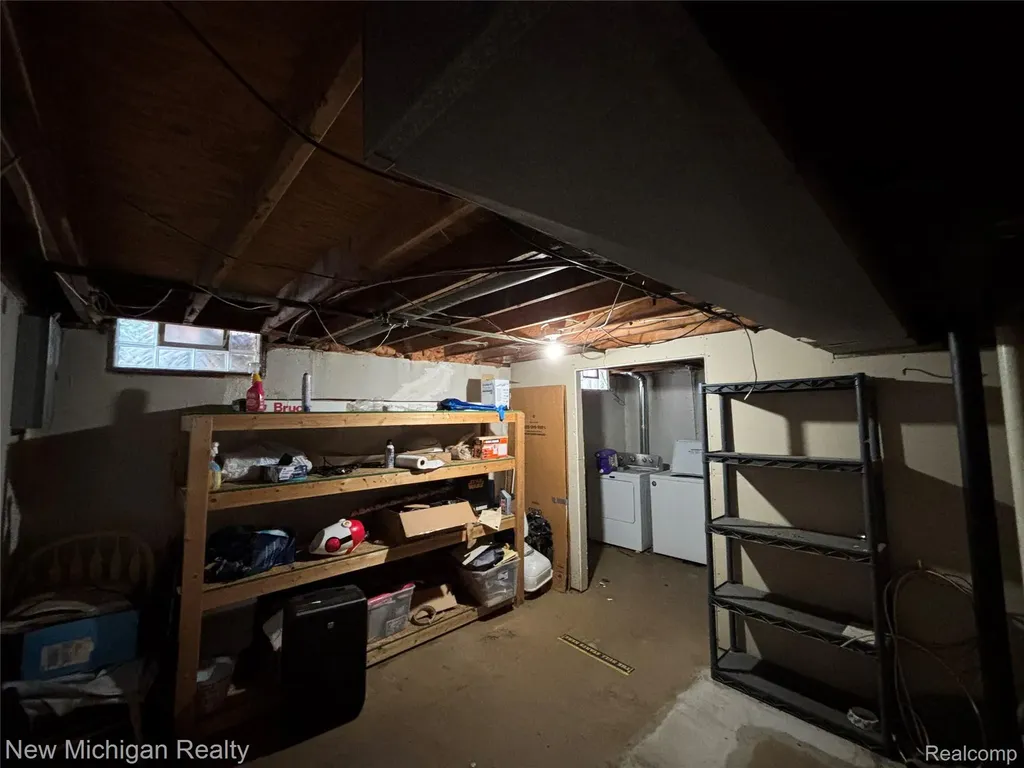 16974 Kingsbrooke Drive Clinton Charter Township MI 48038