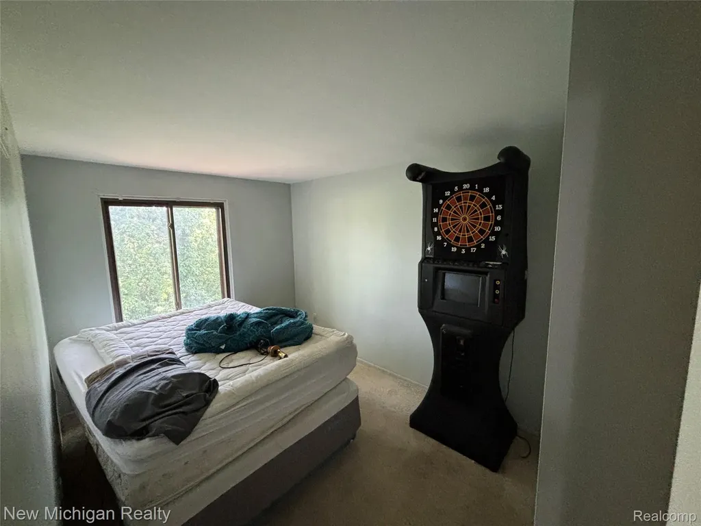 16974 Kingsbrooke Drive Clinton Charter Township MI 48038