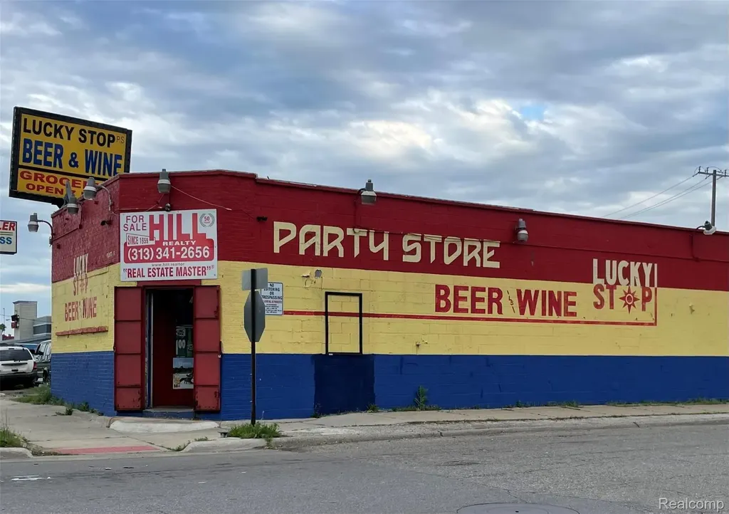 8065 W 8 Mile Road Detroit City MI 48221