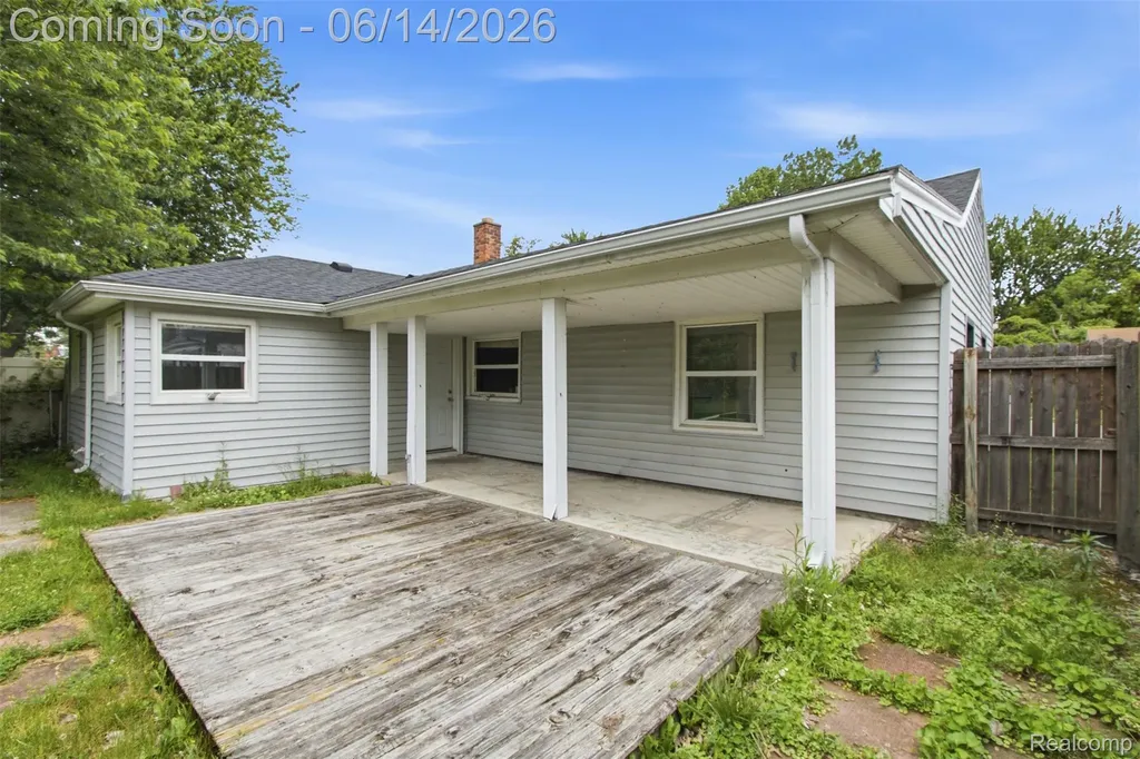 26295 Kathy Street Roseville City MI 48066