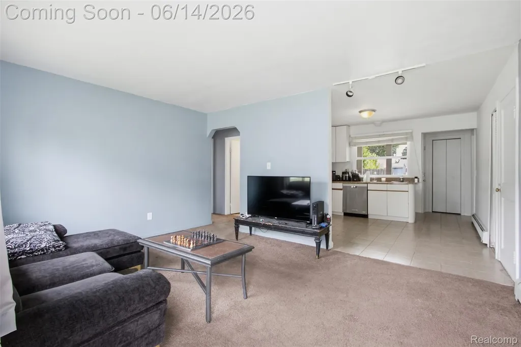 26295 Kathy Street Roseville City MI 48066
